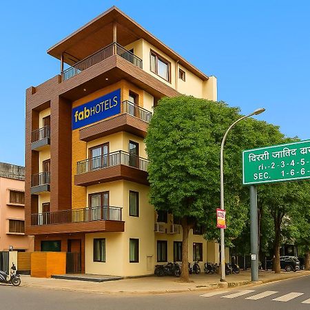 Fabhotel F9 Sector 19 Noida Exteriör bild