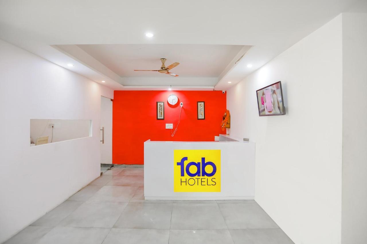 Fabhotel F9 Sector 19 Noida Exteriör bild
