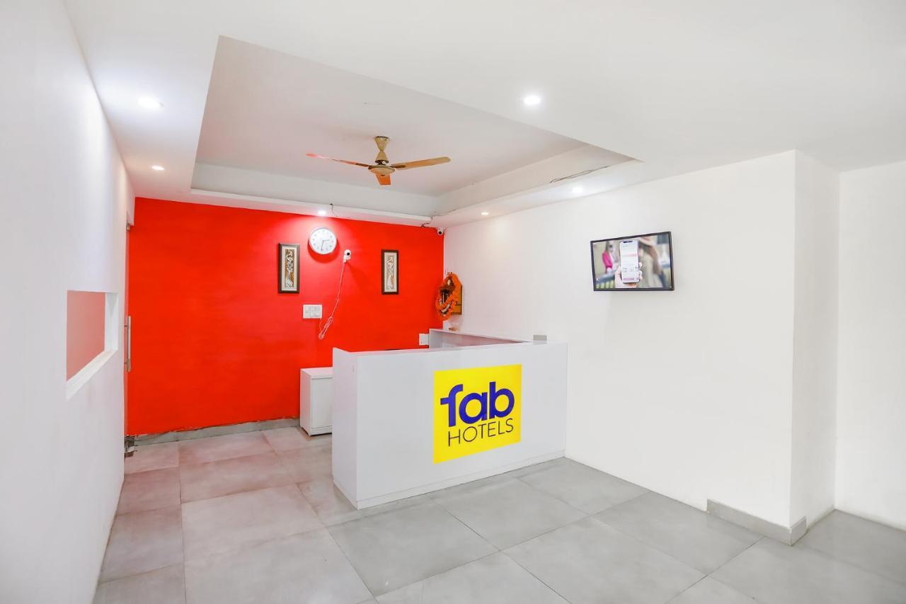 Fabhotel F9 Sector 19 Noida Exteriör bild